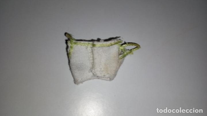 Mu&ntilde;ecas modernas: Top camiseta de mu&ntilde;eca Bratz - Foto 3