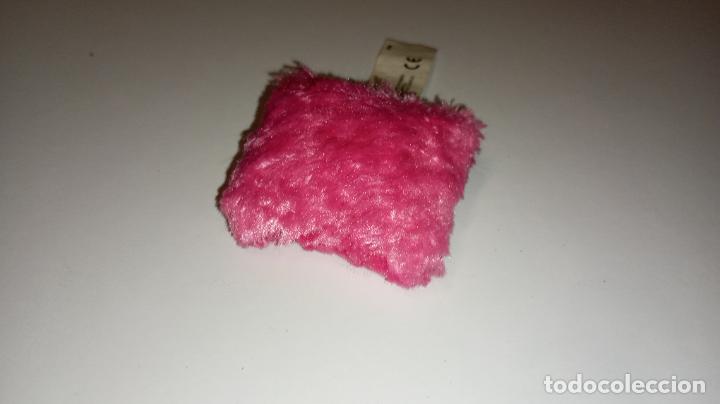 Mu&ntilde;ecas modernas: Coj&iacute;n de mu&ntilde;eca Bratz - Foto 5