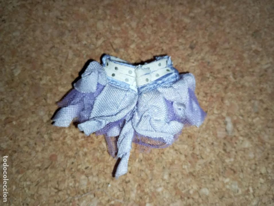 Mu&ntilde;ecas modernas: Falda de mu&ntilde;eca Bratz - Foto 3