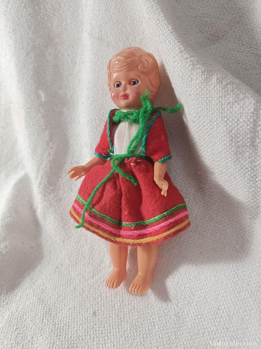 Mu&ntilde;ecas modernas: Bonita mu&ntilde;eca antigua celuloide - Foto 1