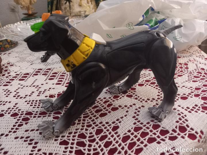 Mu&ntilde;ecas modernas: actionman action man bionic dog perro bionico - Foto 1
