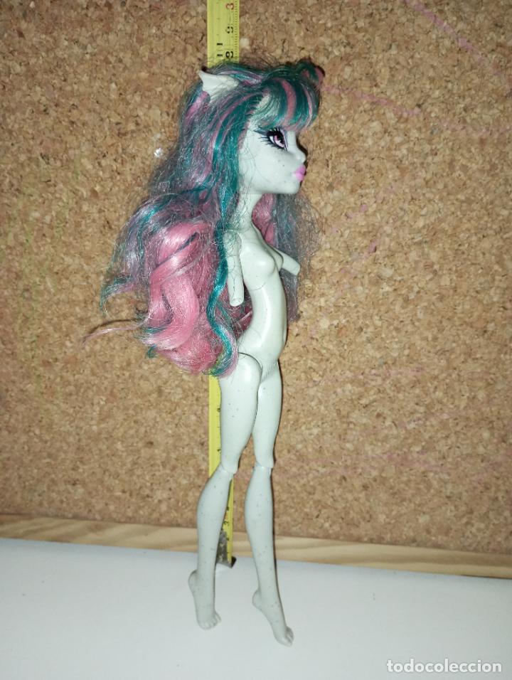Mu&ntilde;ecas modernas: Mu&ntilde;eca Monster high Rochelle Goyle - Foto 4