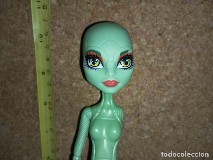 Mu&ntilde;ecas modernas: Mu&ntilde;eca Monster high - Foto 1