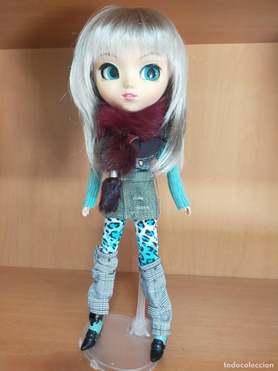 Mu&ntilde;ecas modernas: Mu&ntilde;eca Pullip 2007 Haute L.A - Foto 1
