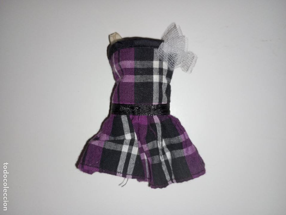 Mu&ntilde;ecas modernas: Vestido de mu&ntilde;eca maniqu&iacute; marca Simba - Foto 1
