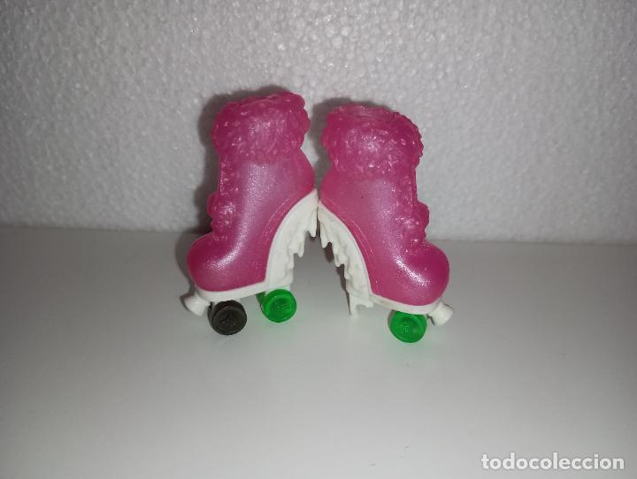 Mu&ntilde;ecas modernas: Patines de mu&ntilde;eca Monster high - Foto 1