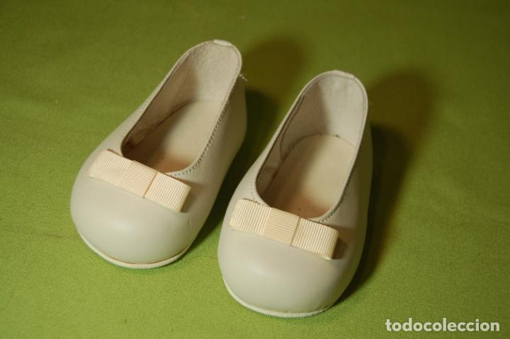 Mu&ntilde;ecas modernas: zapatos de mu&ntilde;eca annette himstedt - Foto 2