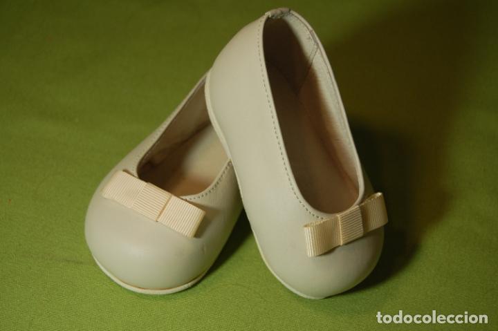 Mu&ntilde;ecas modernas: zapatos de mu&ntilde;eca annette himstedt - Foto 1