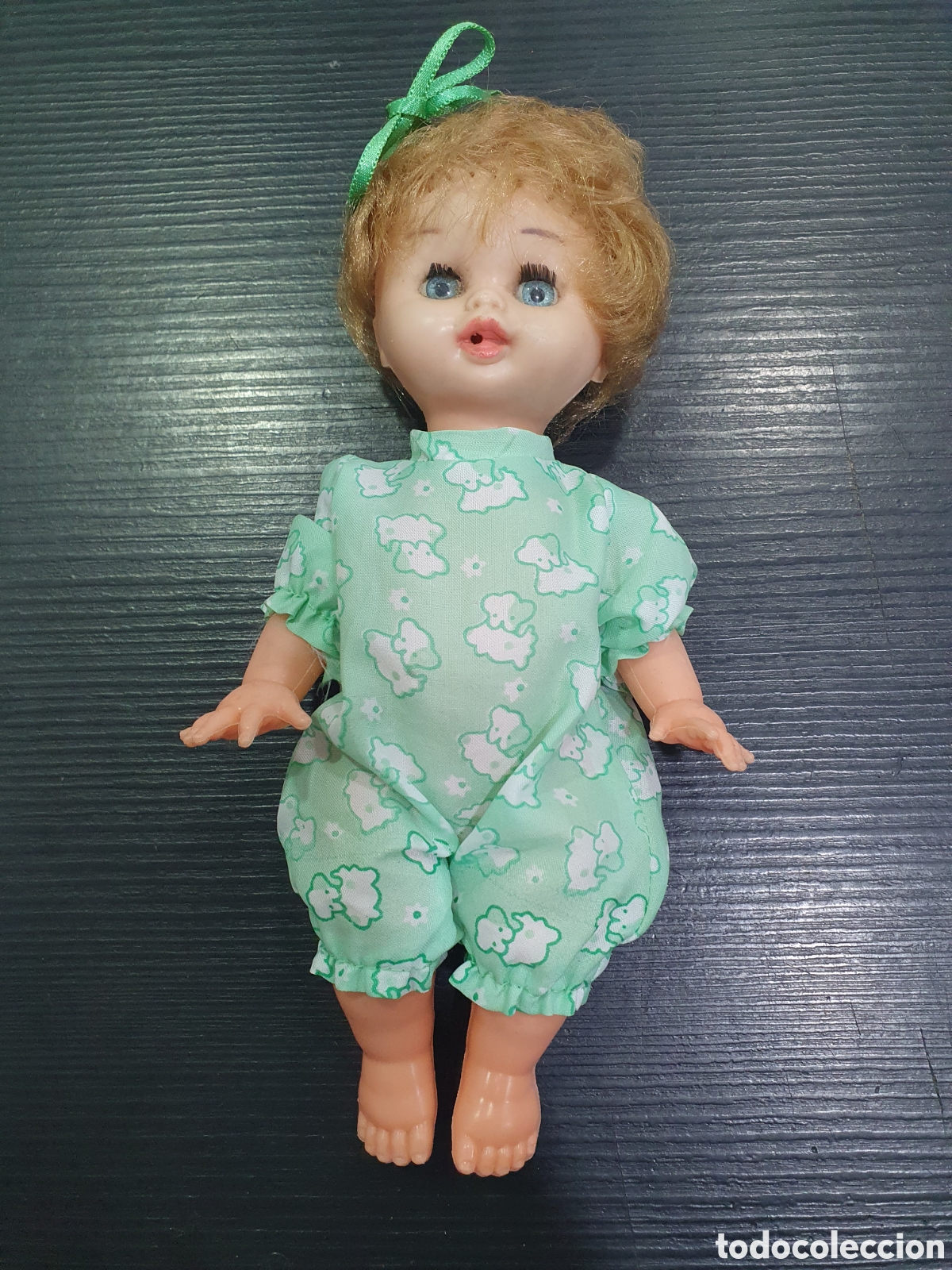 Mu&ntilde;ecas modernas: Antigua mu&ntilde;eca de pl&aacute;stico. (L38) - Foto 1