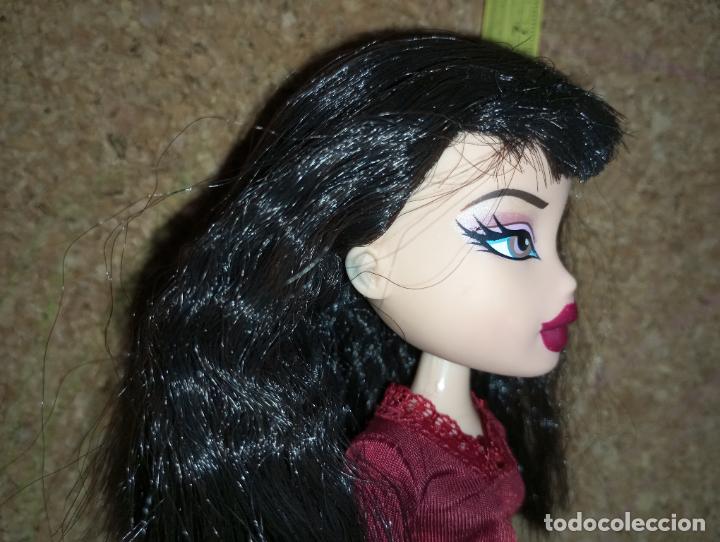 Mu&ntilde;ecas modernas: Mu&ntilde;eca Bratz Jade - Foto 3