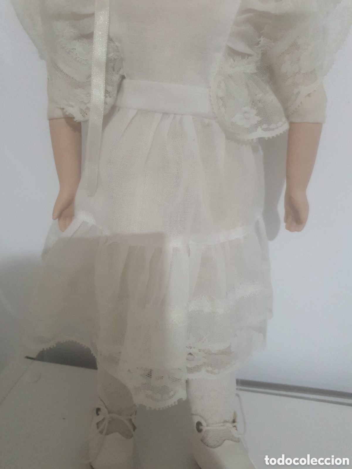Mu&ntilde;ecas modernas: Mu&ntilde;eca porcelana promenade - Foto 3