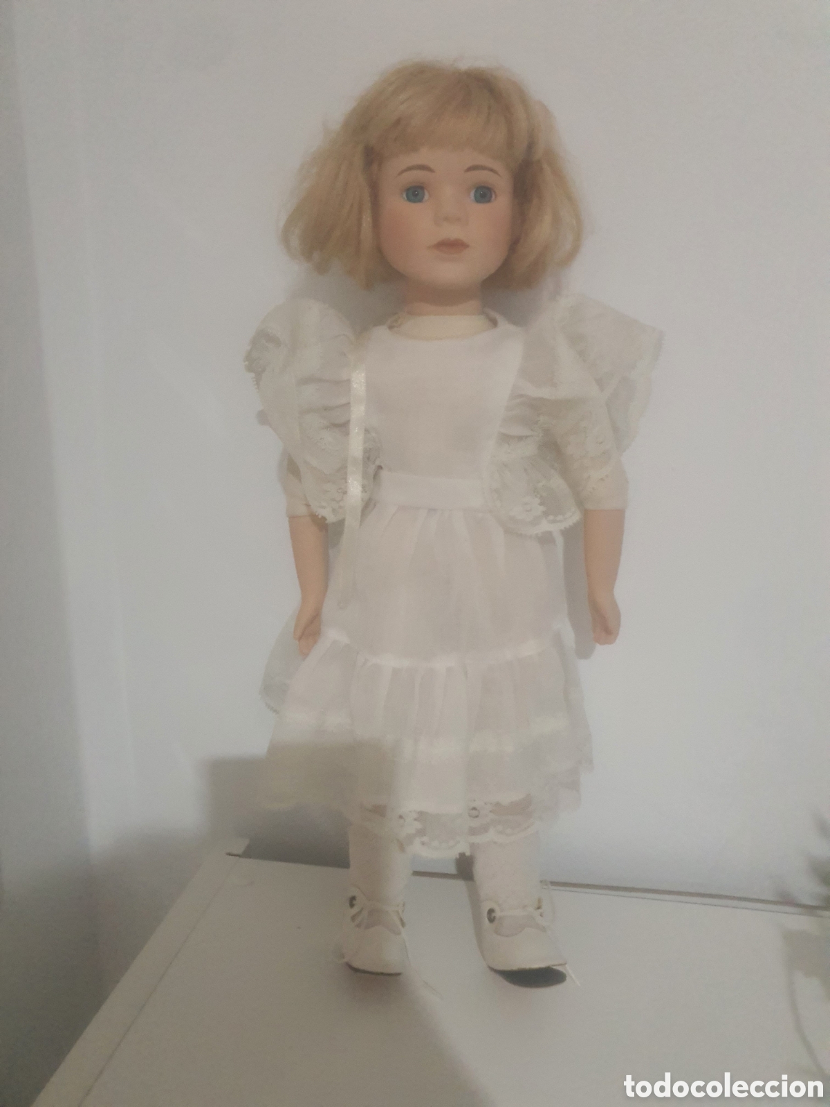 Mu&ntilde;ecas modernas: Mu&ntilde;eca porcelana promenade - Foto 1