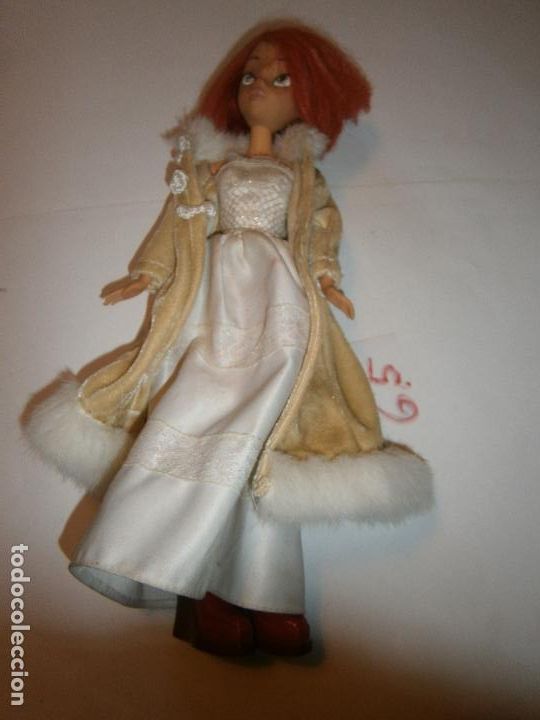Mu&ntilde;ecas modernas: ESPECTACULAR MU&Ntilde;ECA CON ABRIGO LARGO - Foto 3