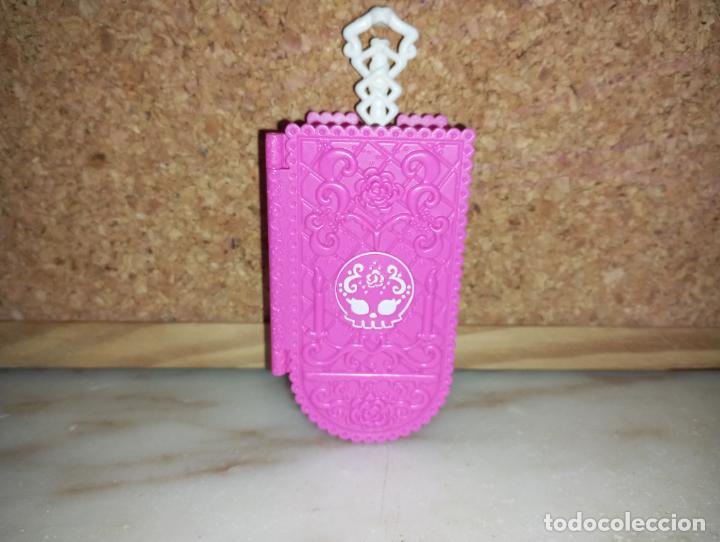 Mu&ntilde;ecas modernas: Maleta de mu&ntilde;eca Monster high - Foto 1