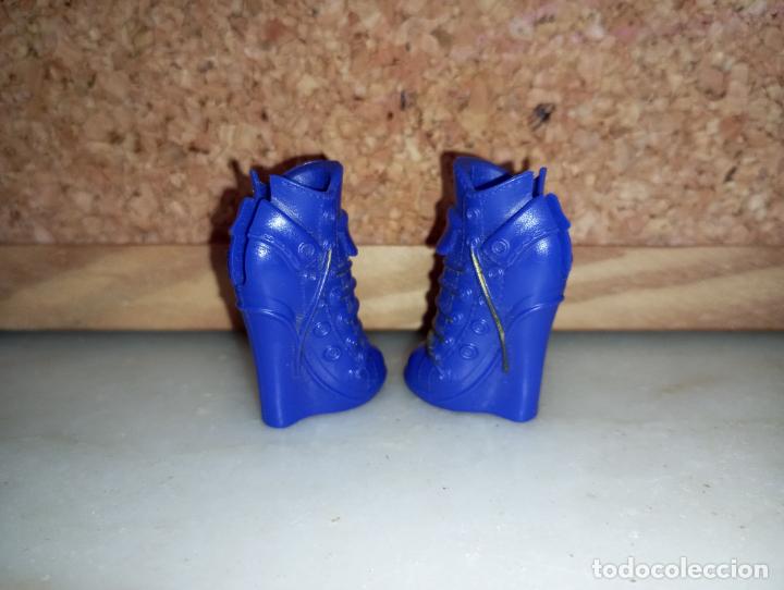 Mu&ntilde;ecas modernas: Zapatos botas de mu&ntilde;eca los descendientes - Foto 3