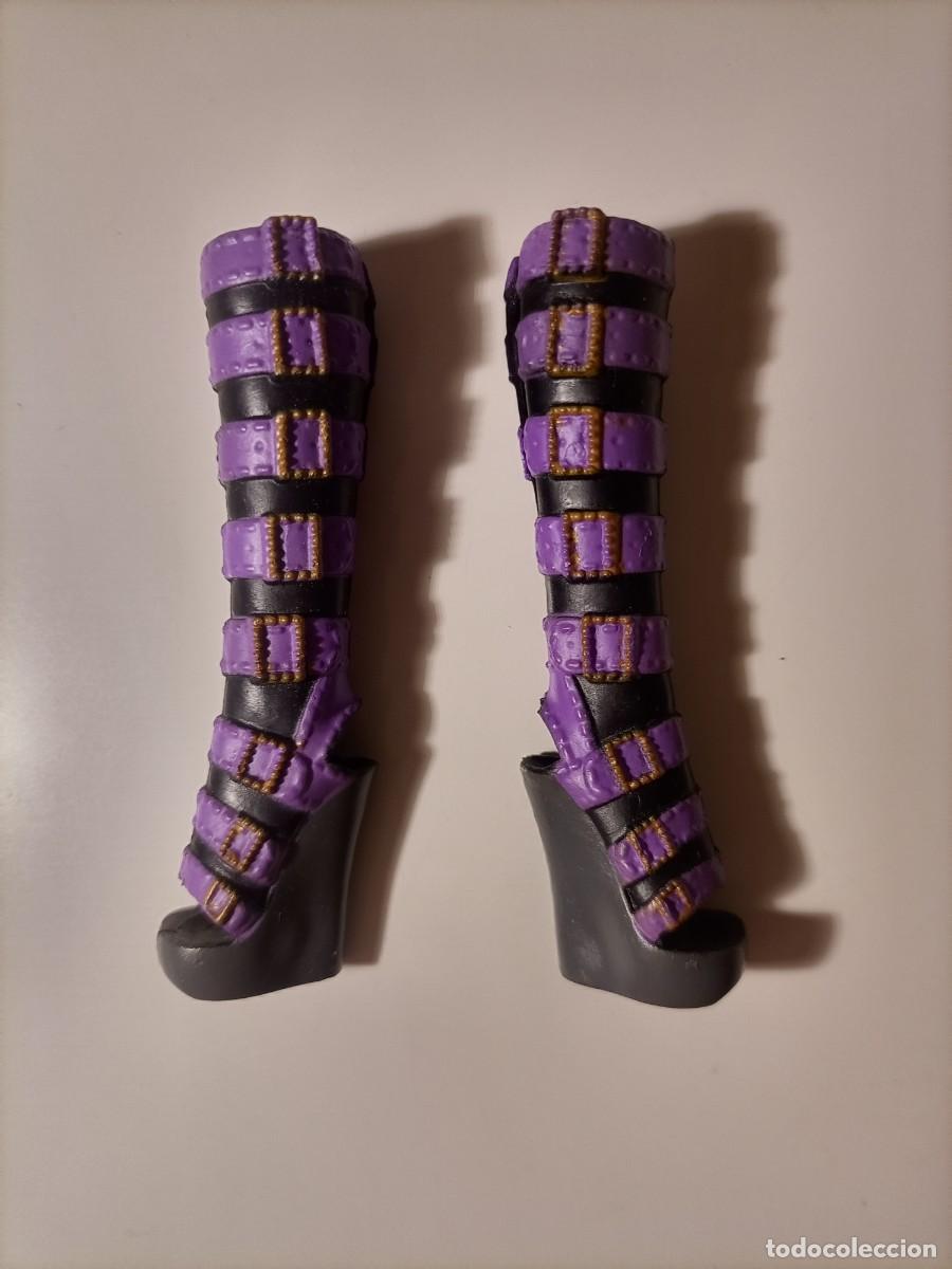 Mu&ntilde;ecas modernas: Botas Clawdeen Wolf B&aacute;sica mu&ntilde;eca Monster High - Foto 1