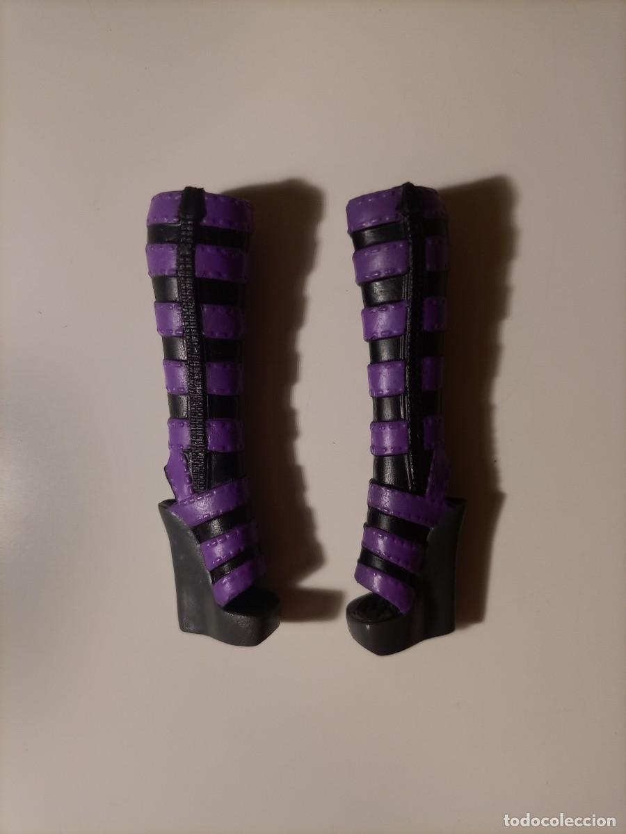 Mu&ntilde;ecas modernas: Botas Clawdeen Wolf B&aacute;sica mu&ntilde;eca Monster High - Foto 2
