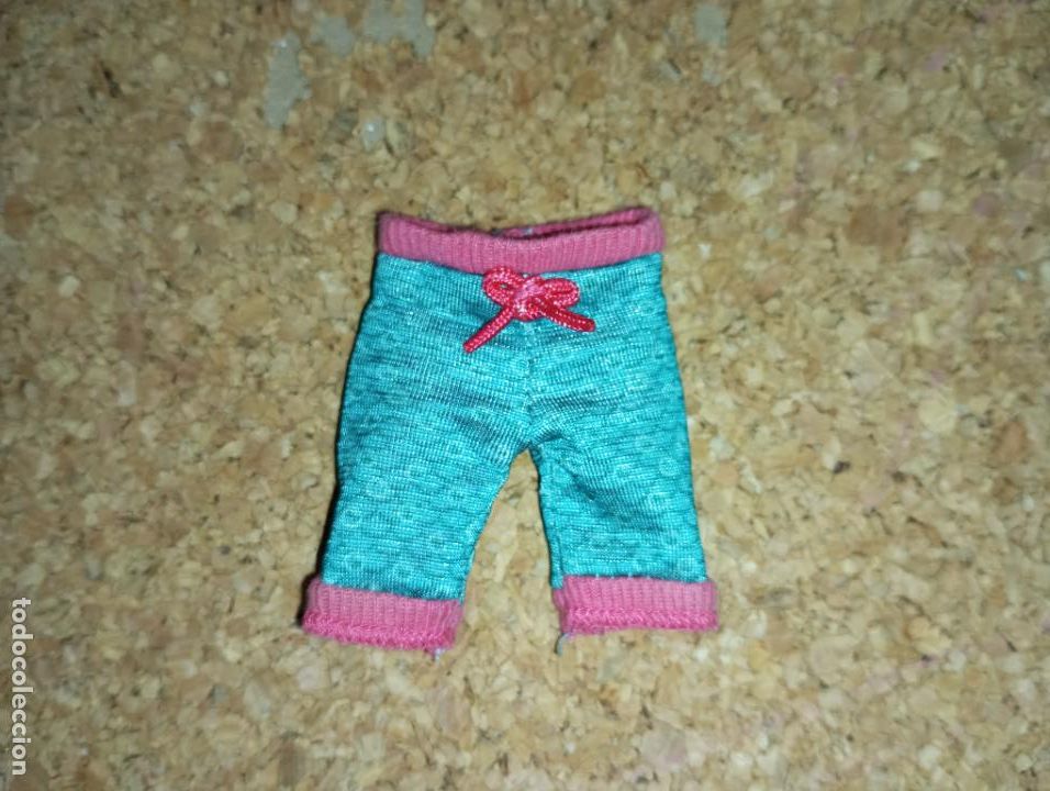 Mu&ntilde;ecas modernas: Pantal&oacute;n de mu&ntilde;eca Monster high - Foto 1