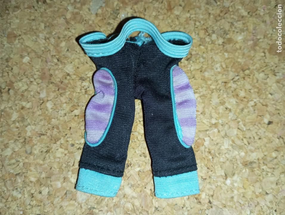 Mu&ntilde;ecas modernas: Pantal&oacute;n de mu&ntilde;eca Monster high - Foto 1