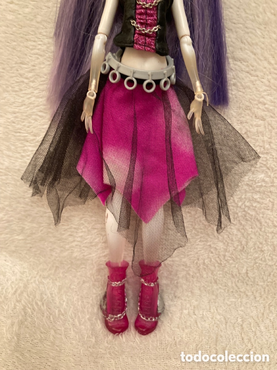 Mu&ntilde;ecas modernas: Mu&ntilde;eca Monster High - Foto 3