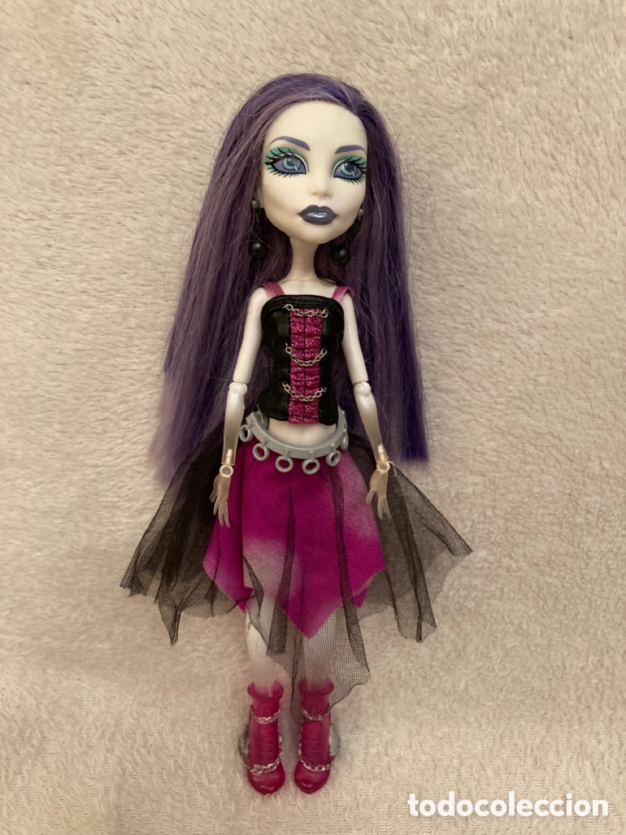 Mu&ntilde;ecas modernas: Mu&ntilde;eca Monster High - Foto 1