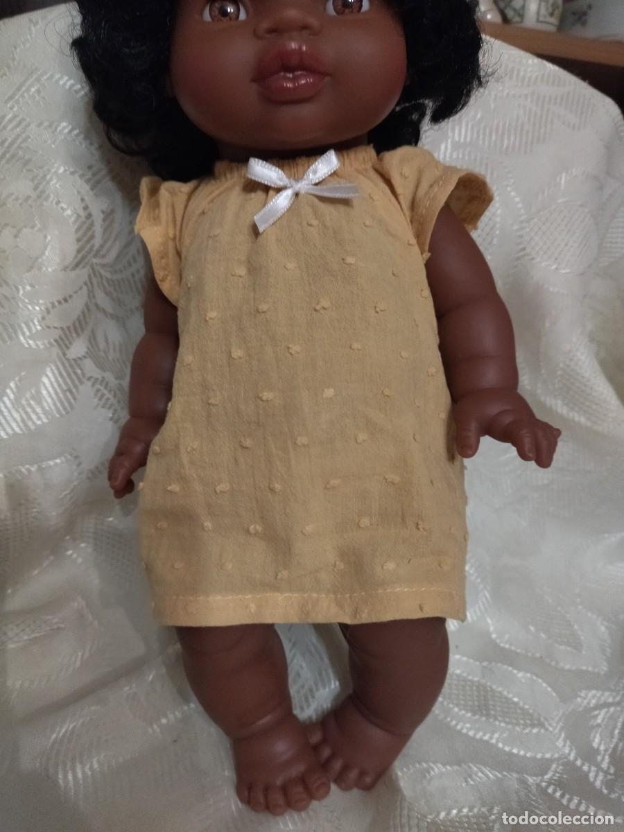 Mu&ntilde;ecas modernas: MU&Ntilde;ECA NEGRITA DE MINILAND, PERFUMADA. - Foto 4