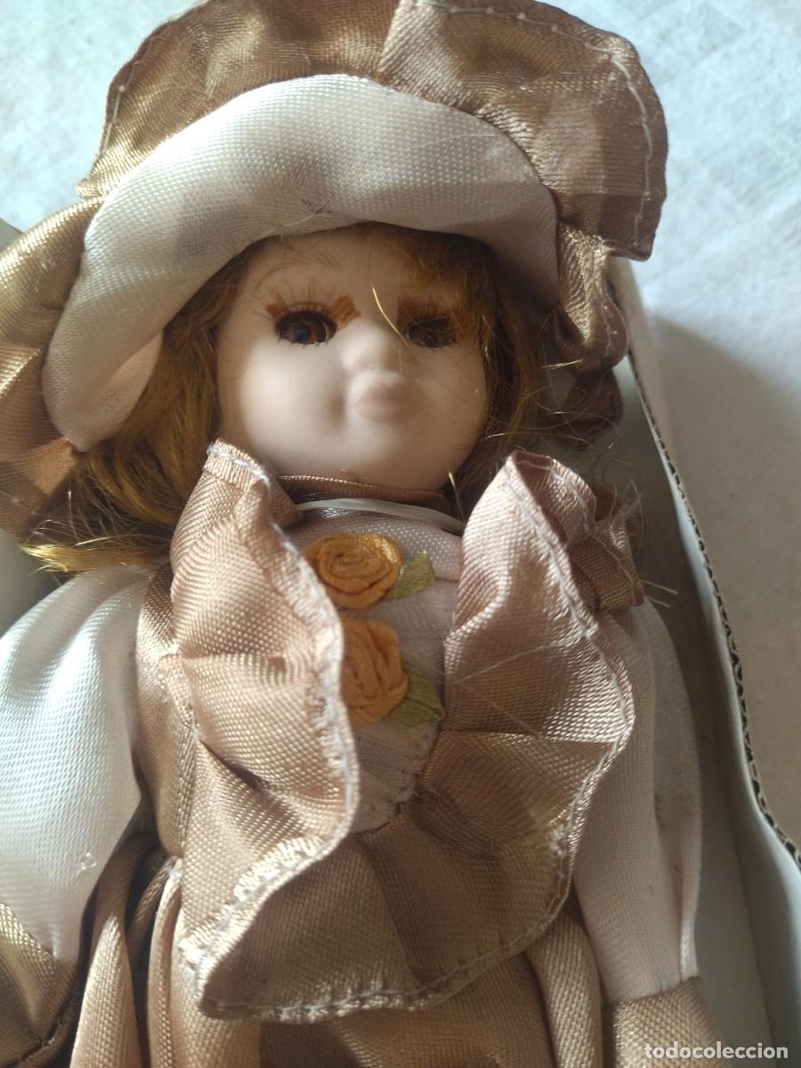 Mu&ntilde;ecas modernas: Mu&ntilde;eca de porcelana, dama - Foto 3