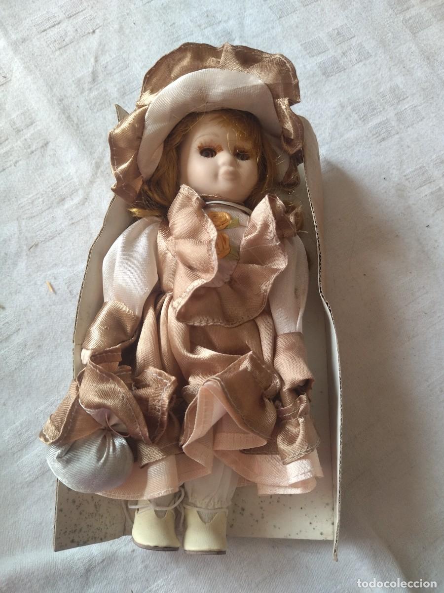 Mu&ntilde;ecas modernas: Mu&ntilde;eca de porcelana, dama - Foto 5