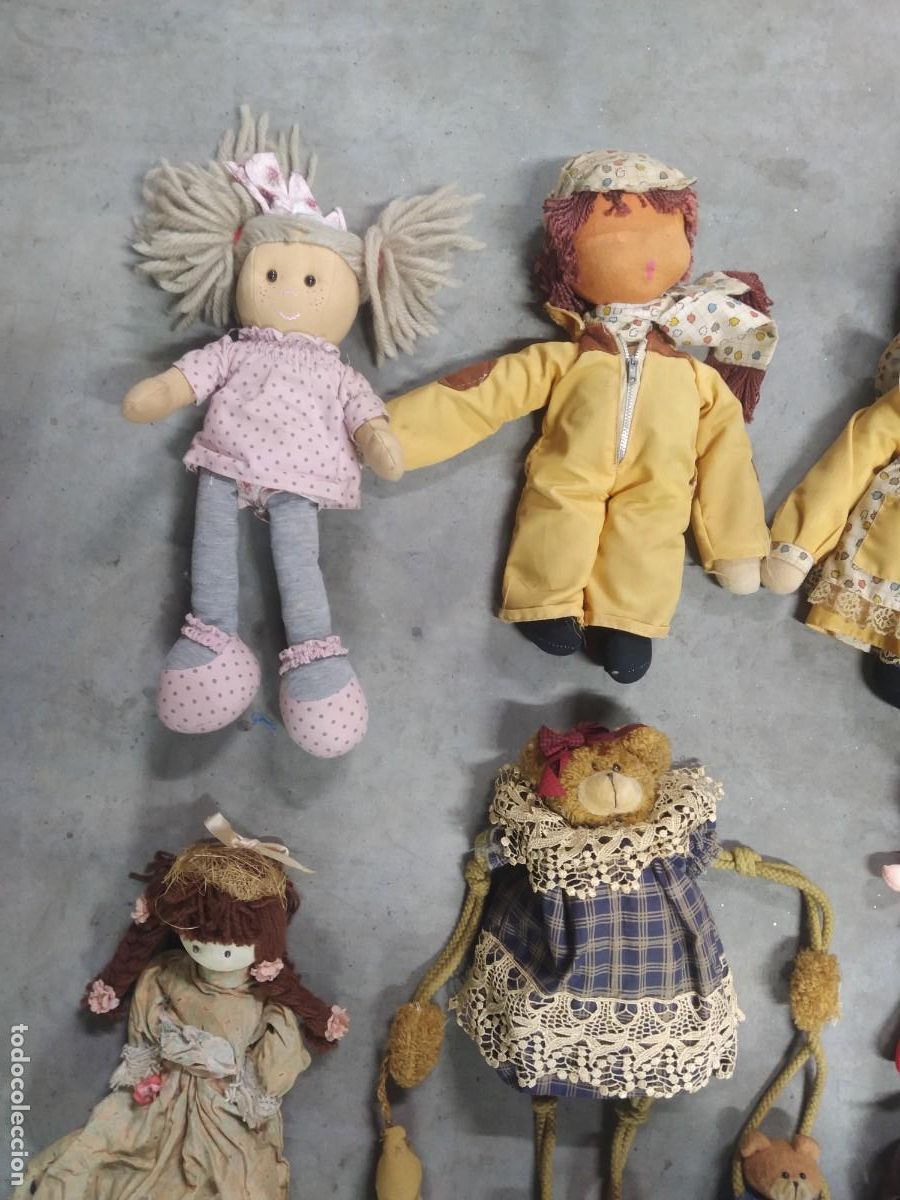 Mu&ntilde;ecas modernas: Lote de 9 mu&ntilde;ecas de trapo..de 25 a 60 cm.. - Foto 3