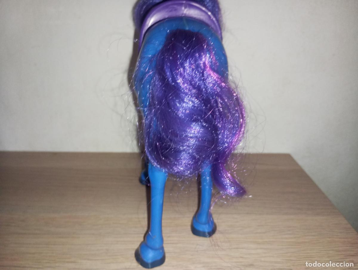 Mu&ntilde;ecas modernas: caballo de mu&ntilde;eca monster high directora decapitada - Foto 7