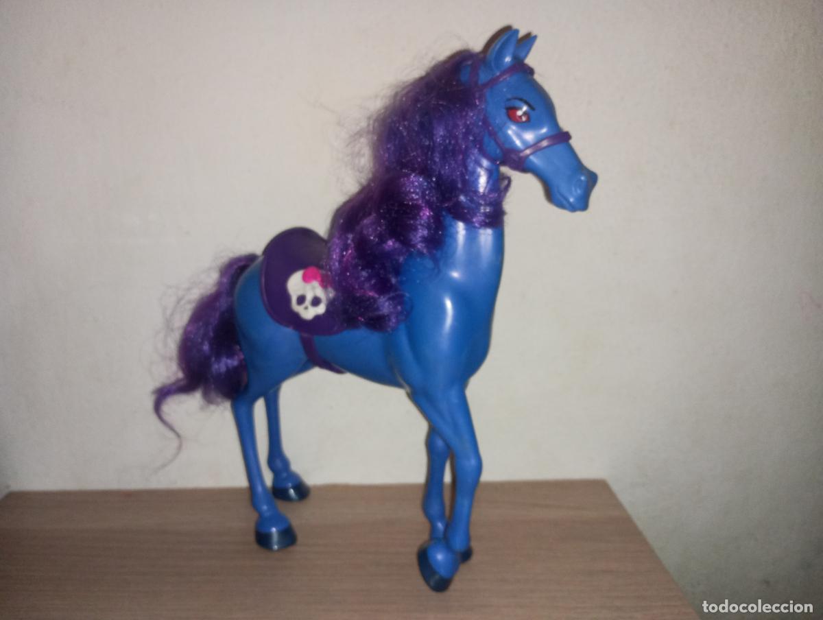 Mu&ntilde;ecas modernas: caballo de mu&ntilde;eca monster high directora decapitada - Foto 1