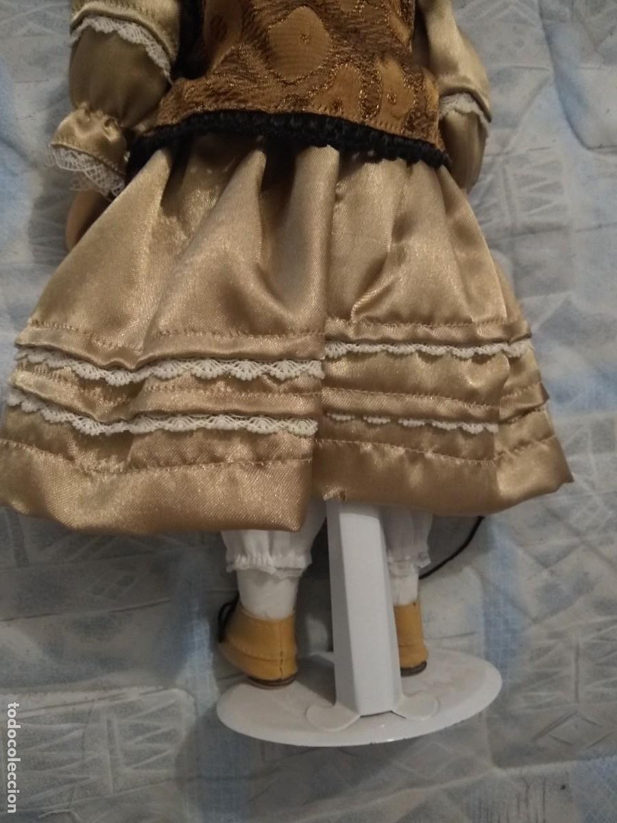 Mu&ntilde;ecas modernas: Mu&ntilde;eca de porcelana de 40 cms de altura. - Foto 7