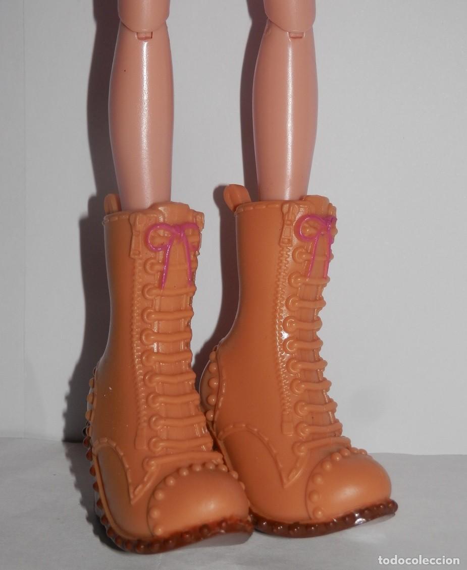 Mu&ntilde;ecas modernas: MU&Ntilde;ECA BRATZ DE LA MGA DEL A&Ntilde;O 2012 - Foto 3
