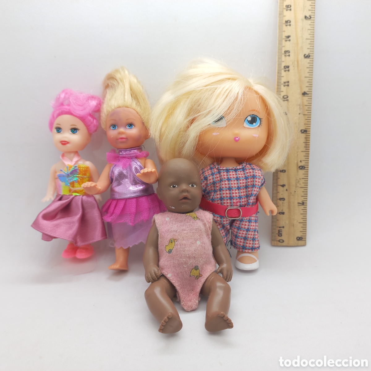 Mu&ntilde;ecas modernas: Lote de 4 mu&ntilde;ecas peque&ntilde;as - Foto 6