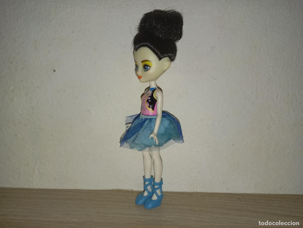 Mu&ntilde;ecas modernas: Mu&ntilde;eca enchantimals mattel - Foto 4