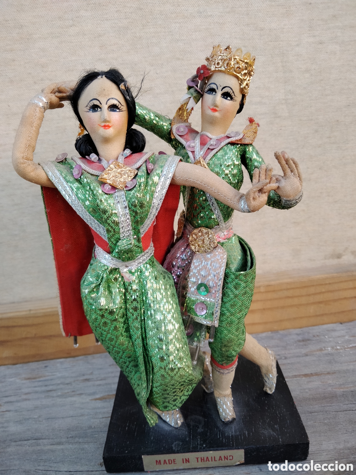 Mu&ntilde;ecas modernas: Mu&ntilde;ecos regionales Thailand - Foto 1