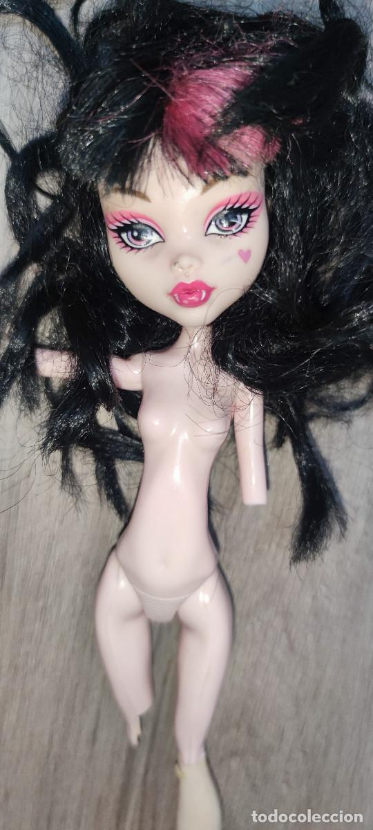 Mu&ntilde;ecas modernas: Mu&ntilde;eca Monster High Draculaura piezas - Foto 3