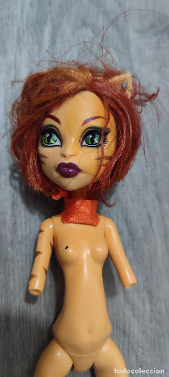 Mu&ntilde;ecas modernas: Mu&ntilde;eca Monster High para piezas - Foto 2