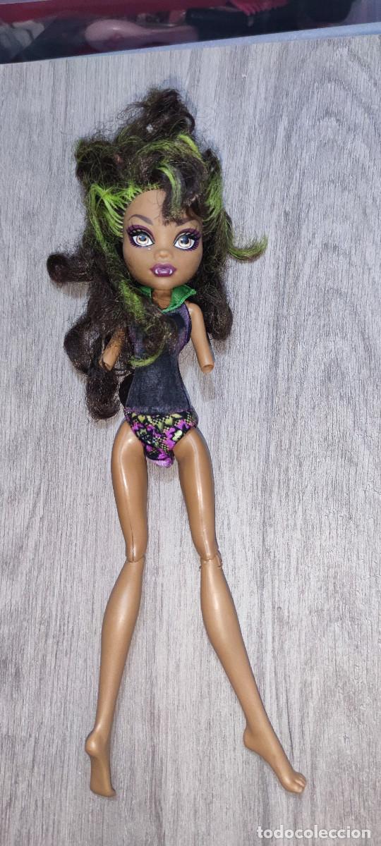 Mu&ntilde;ecas modernas: Mu&ntilde;eca Monster High para piezas - Foto 2