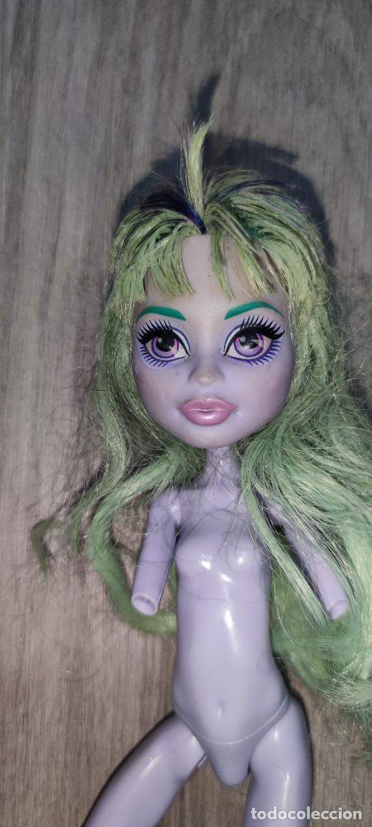 Mu&ntilde;ecas modernas: Mu&ntilde;eca Monster High para piezas - Foto 2