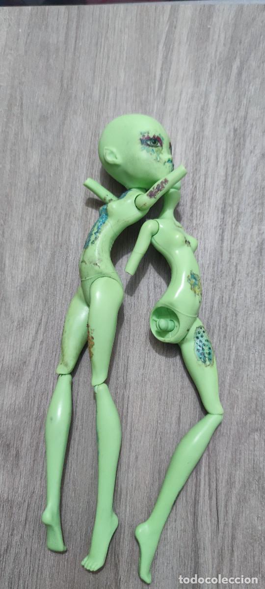 Mu&ntilde;ecas modernas: Mu&ntilde;eca Monster High piezas - Foto 1