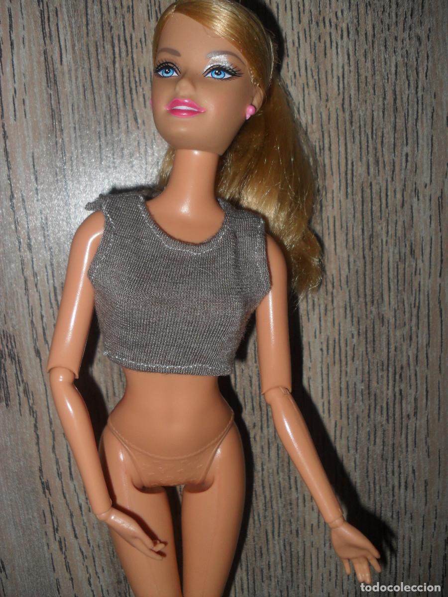 Mu&ntilde;ecas modernas: ropa top blusa para mu&ntilde;eca barbie - Foto 1