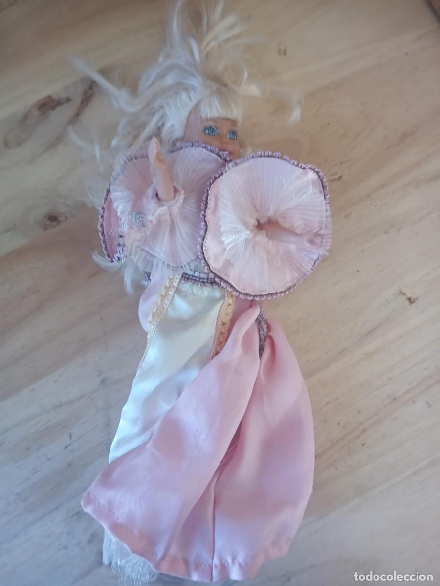 Mu&ntilde;ecas modernas: BONITA MU&Ntilde;ECA ANTIGUA - Foto 1