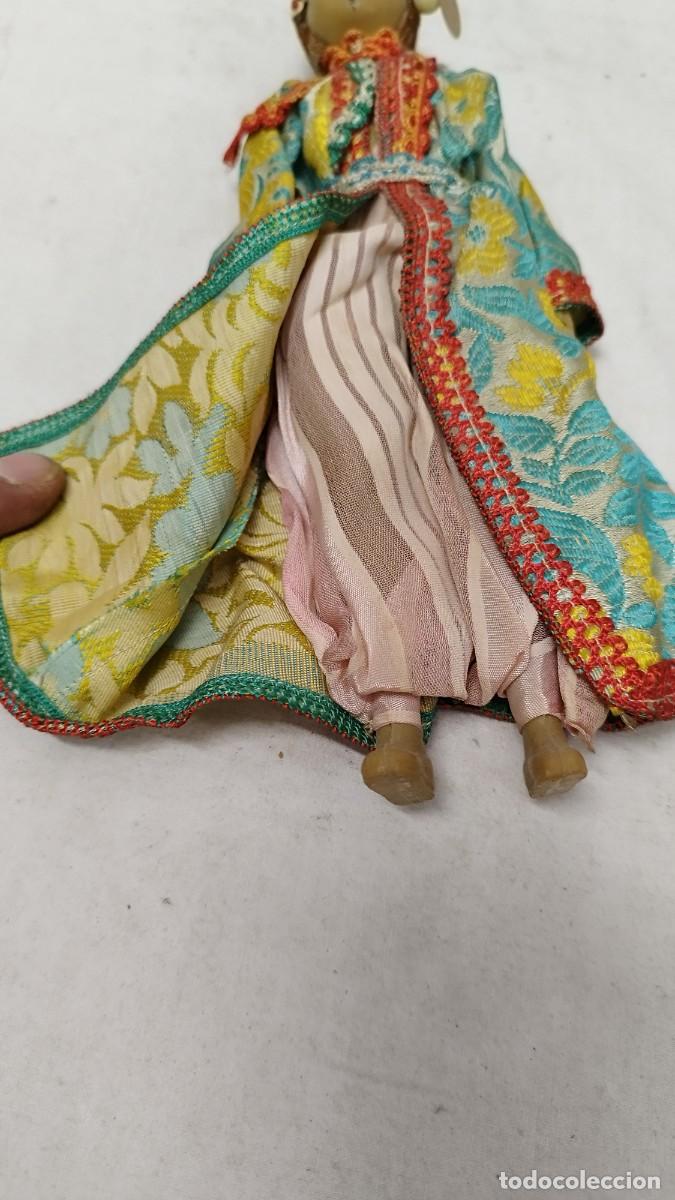 Mu&ntilde;ecas modernas: Antigua mu&ntilde;eca &eacute;tnica a identificar - Foto 4