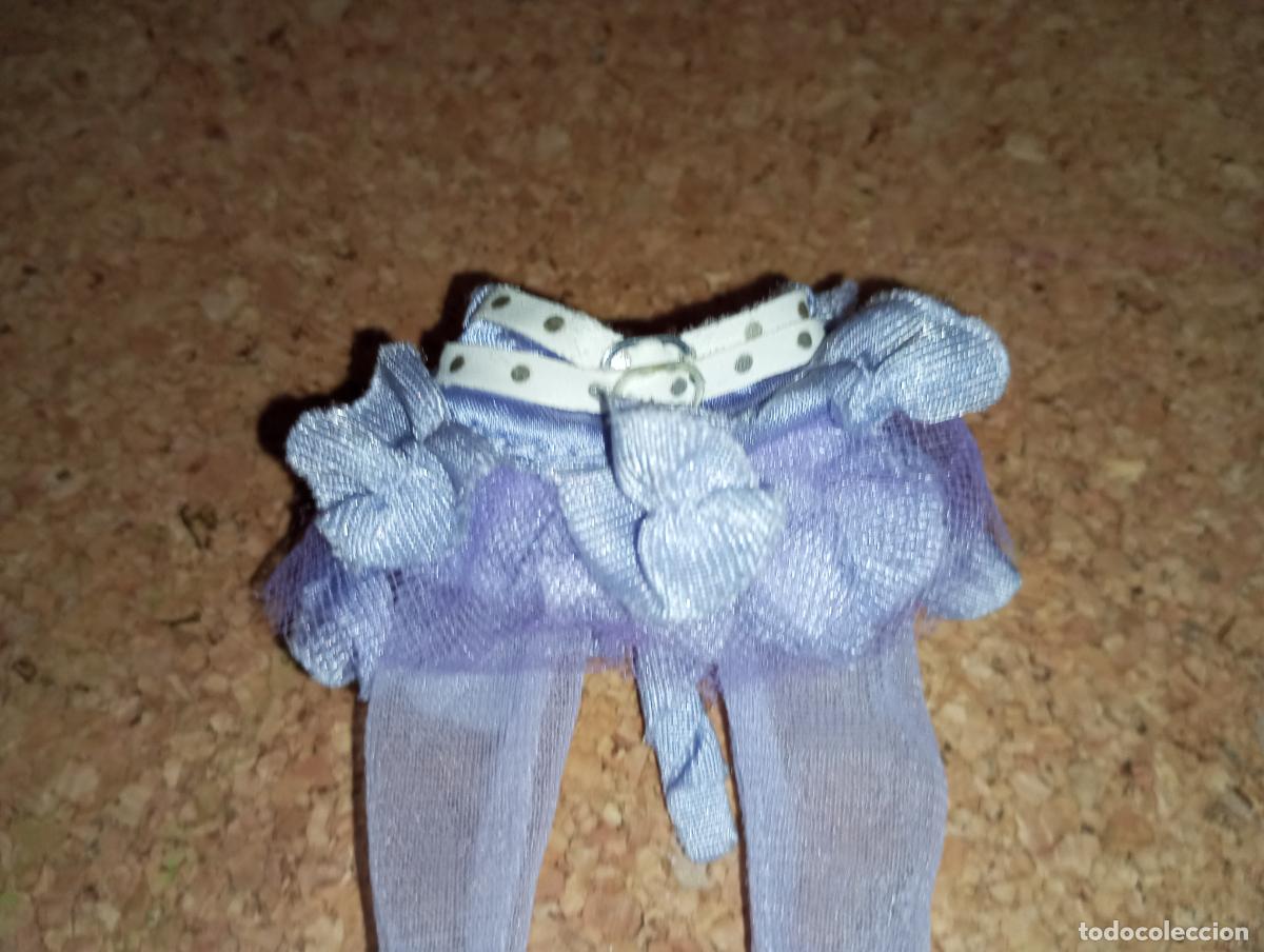 Mu&ntilde;ecas modernas: falda y medias de mu&ntilde;eca bratz - Foto 3