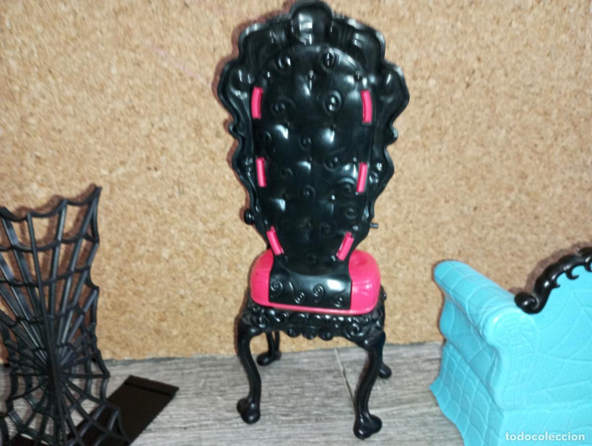 Mu&ntilde;ecas modernas: Lote muebles de mu&ntilde;eca Monster high - Foto 4