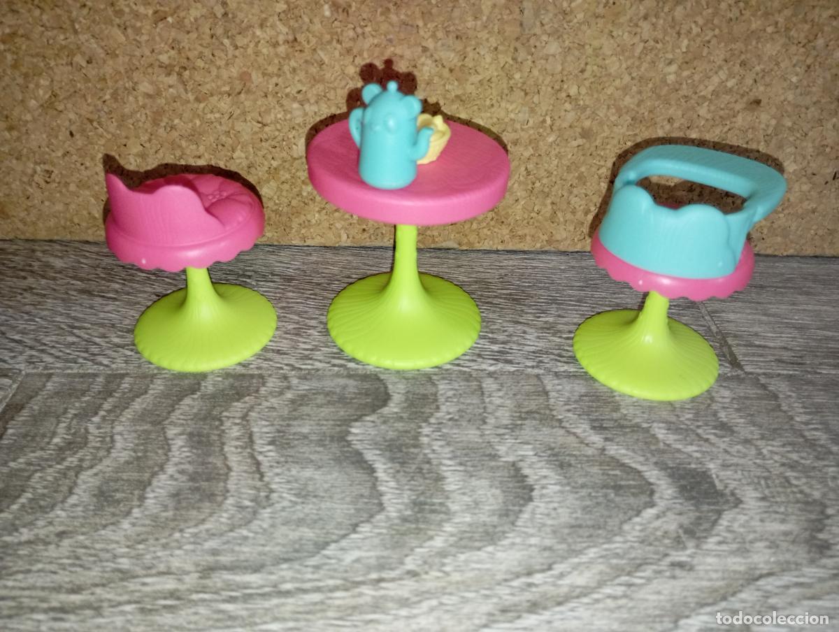 Mu&ntilde;ecas modernas: Lote muebles de mu&ntilde;eca enchantimals - Foto 1