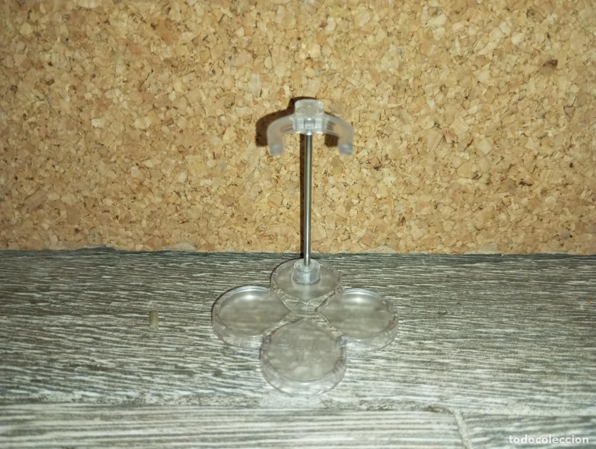 Mu&ntilde;ecas modernas: peana soporte de mu&ntilde;eca mini blythe - Foto 1