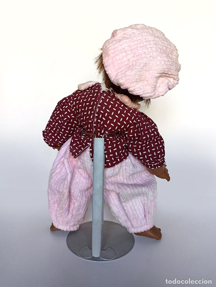 Mu&ntilde;ecas modernas: MU&Ntilde;ECO CON GAFAS Y GORRA - Foto 4