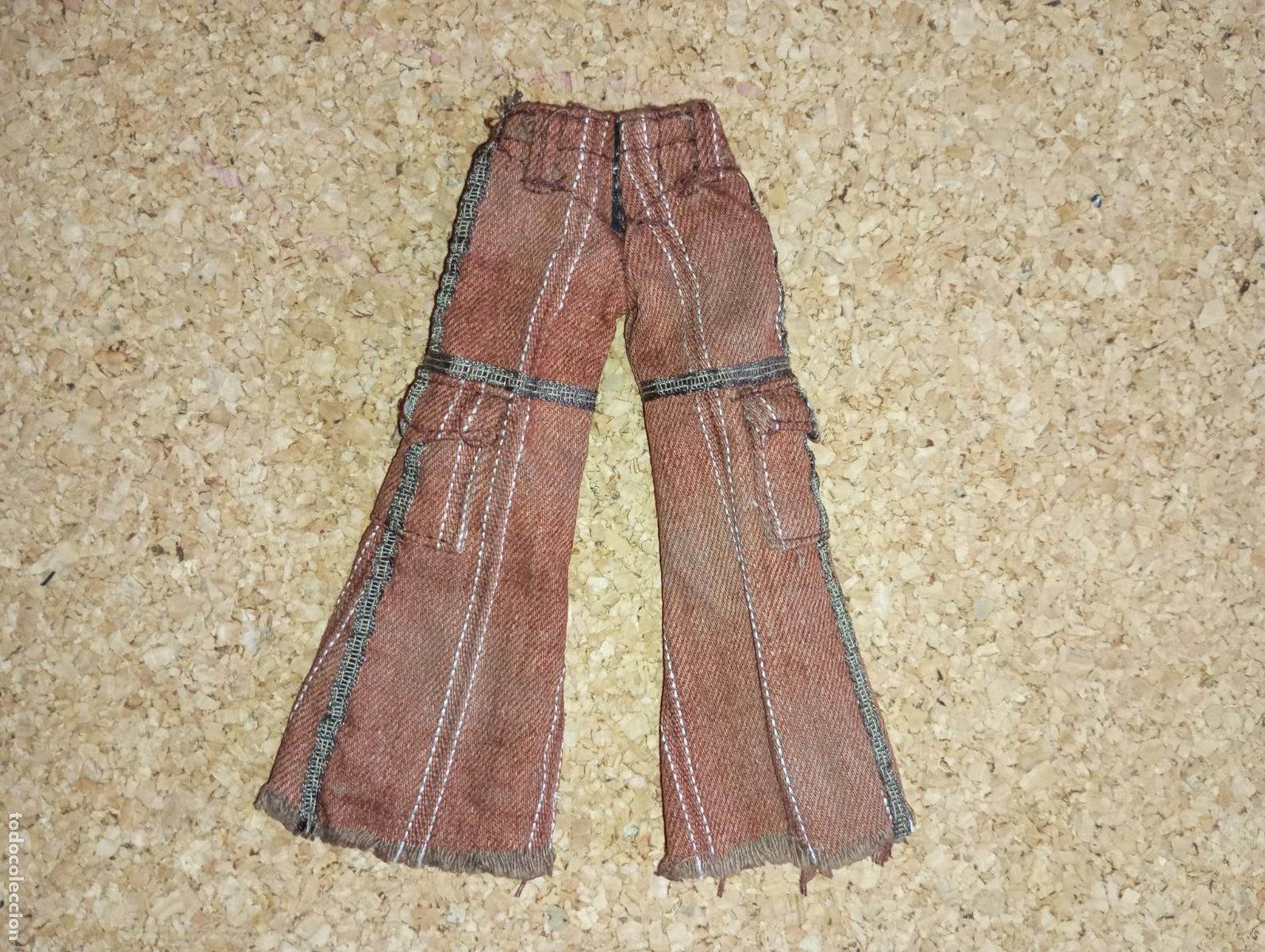 Mu&ntilde;ecas modernas: Pantalon de mu&ntilde;eca Bratz - Foto 2